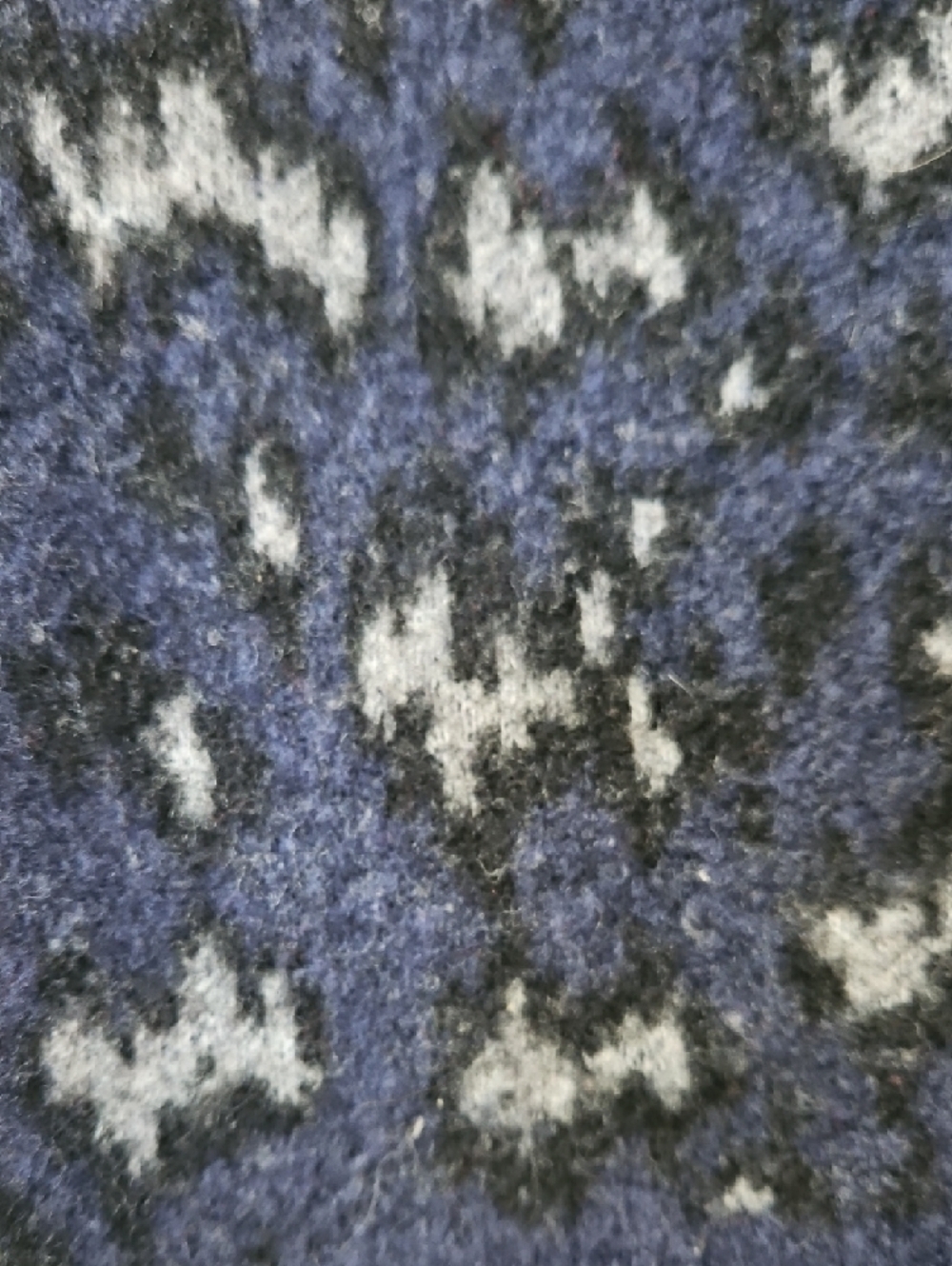 Athleta Navy and Light Gray Patterned Crewneck Sweater - Picture 4 of 4